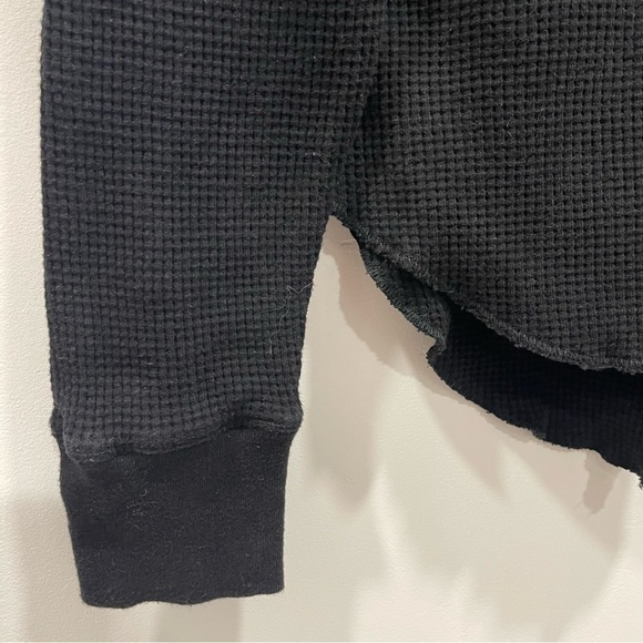 Sage Venture Waffle Long Sleeve Top in Black V-Back Small - Picture 5 of 9